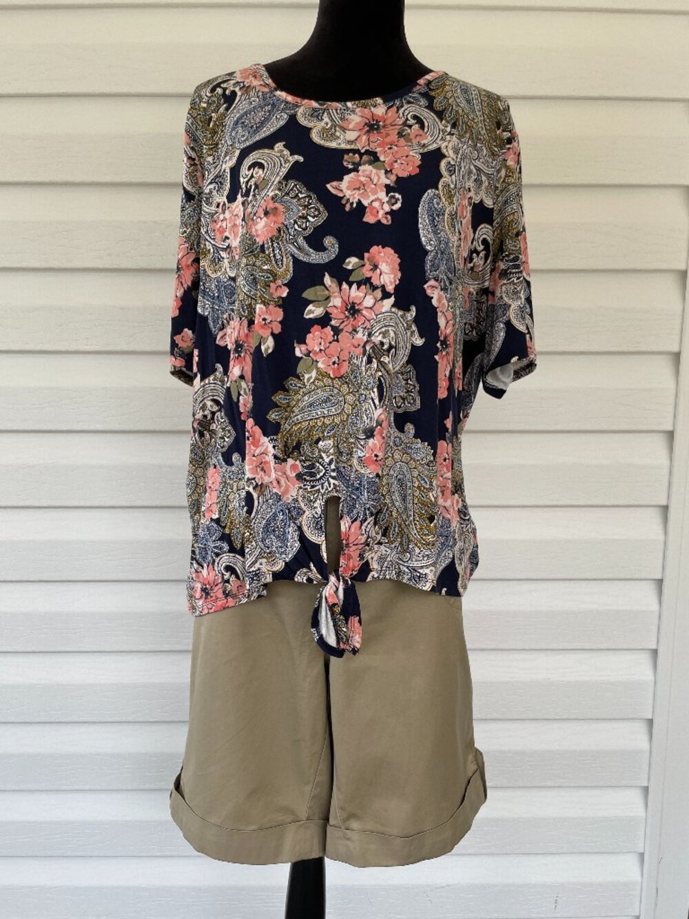 New Women's Summer Short Outfit XL 16 W Cato Kim Rogers